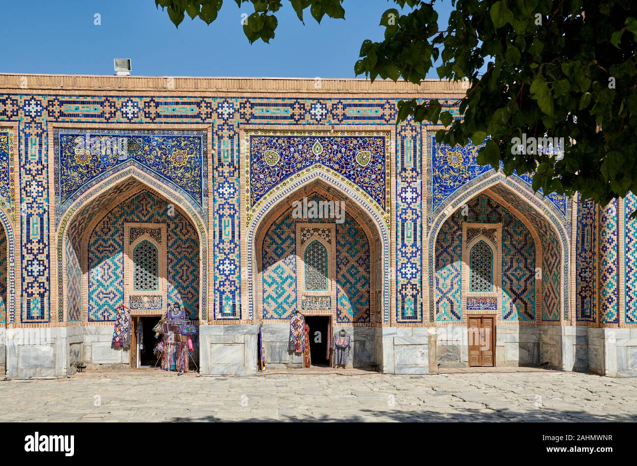 inner-courtyard-of-of-tilya-kori-madrasa-or-tilla-kari-madrasah-in