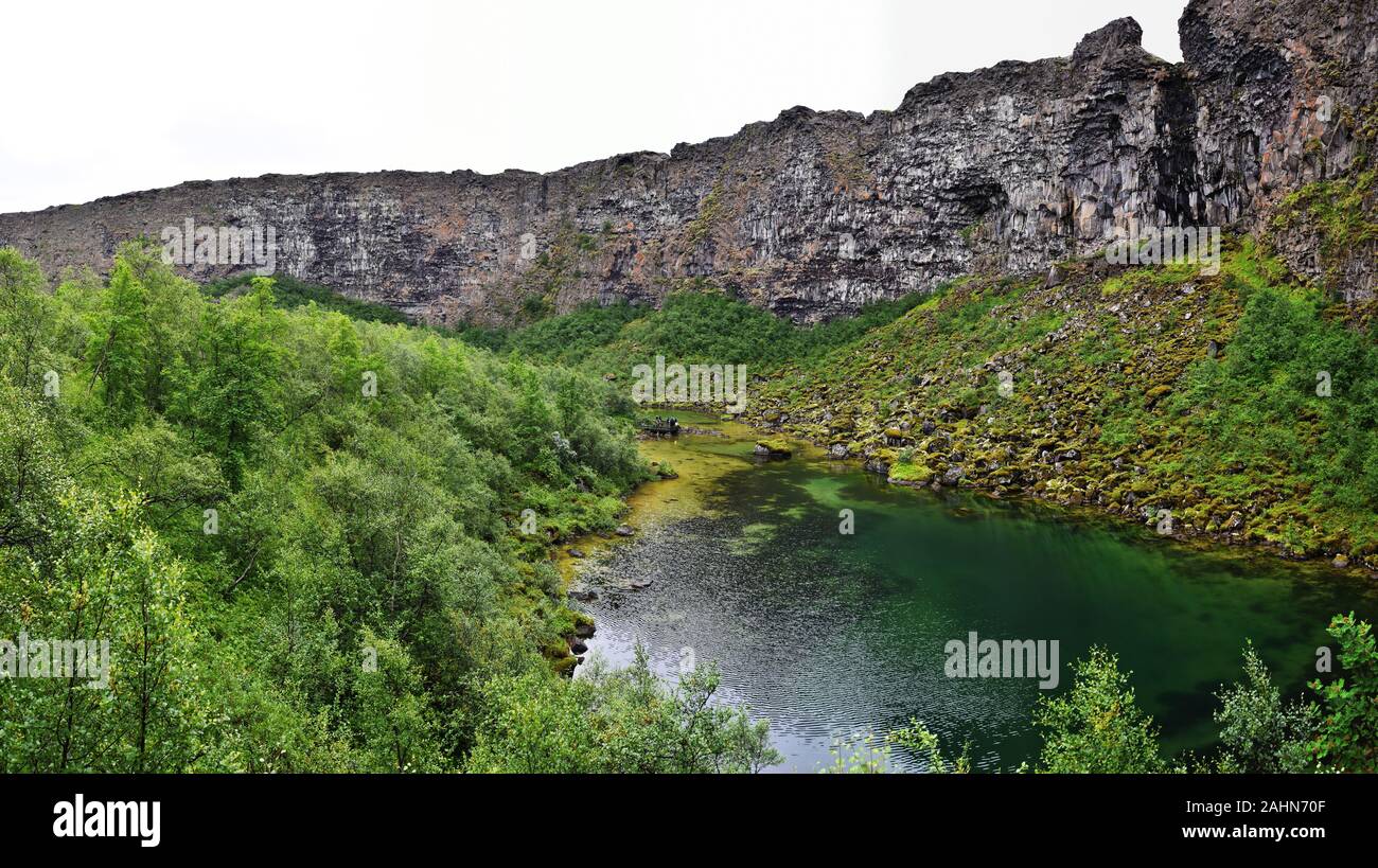 Glacial panorama hi-res stock photography and images - Alamy