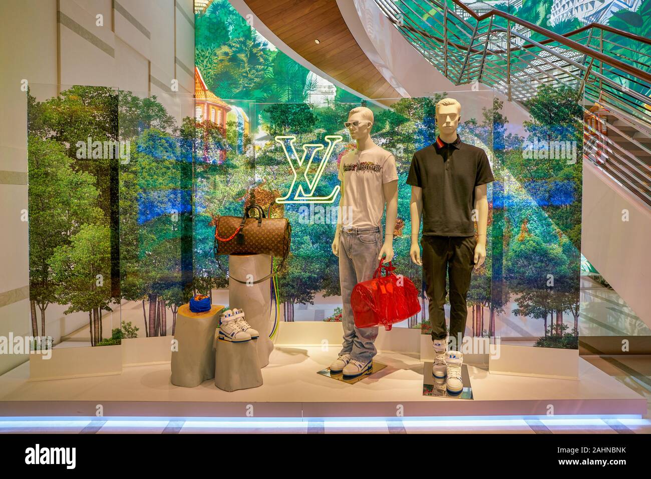 SINGAPORE - CIRCA APRIL, 2019: interior shot of Louis Vuitton store at the  Shoppes at Marina Bay Sands Stock Photo - Alamy