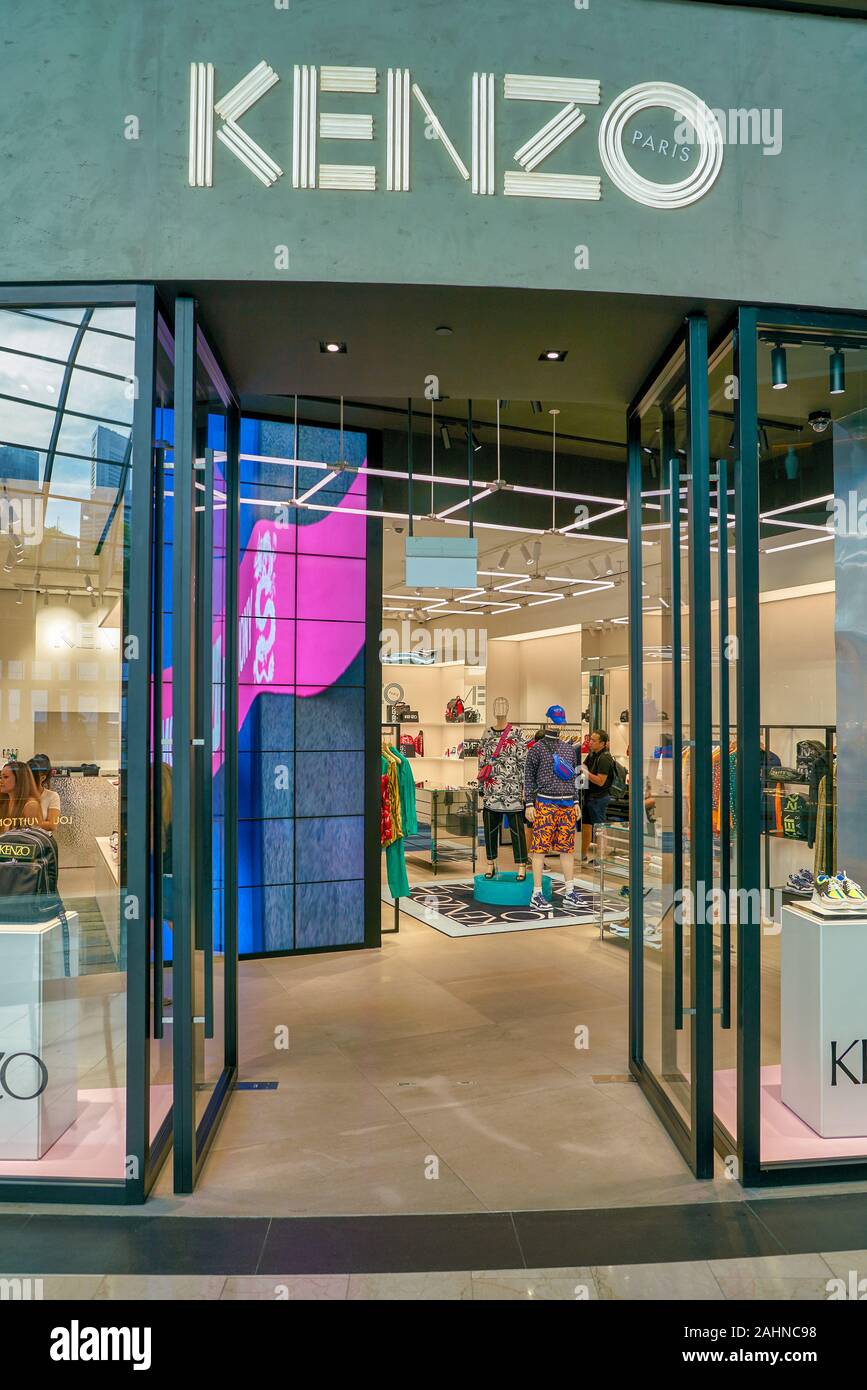 Kenzo shop hi res stock photography and images Alamy