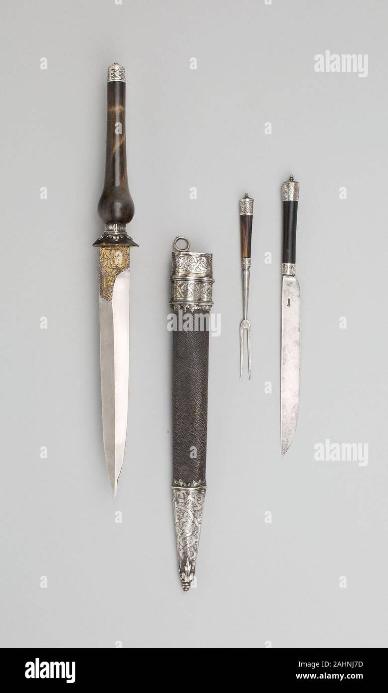 https://c8.alamy.com/comp/2AHNJ7D/hunting-plug-bayonet-with-eating-utensils-18001900-germany-horn-silver-gold-and-sharkskin-sheath-2AHNJ7D.jpg