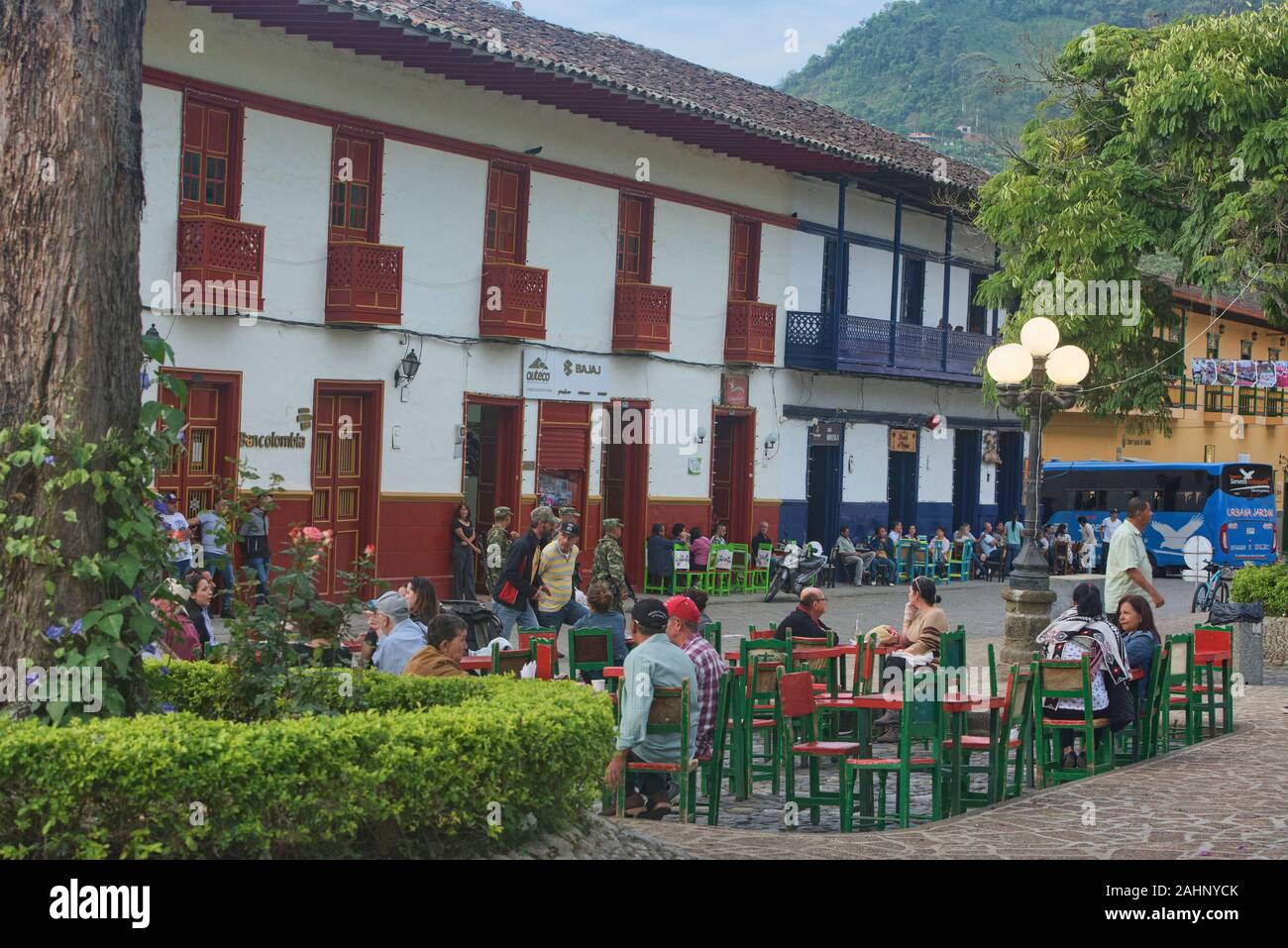 New balance jardin plaza mayor online