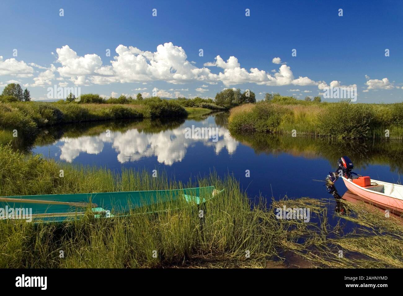 Skandinavien, Finnland, Europa, Lappland, Landschaft im Pallas-Ounas-Tunturi-Nationalpark, Fluss Ounasjoki bei Peltovuoma Stock Photo