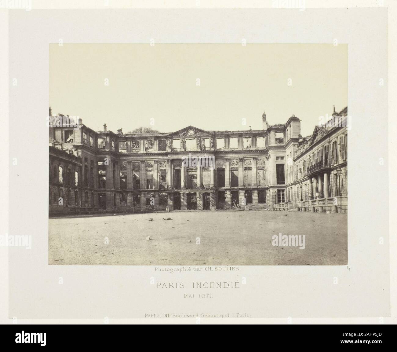 Charles Soulier. Paris Fire (Facade of the Palais de Saint-Cloud). 1871.  France. Albumen print, from the series Paris Incendié Stock Photo - Alamy