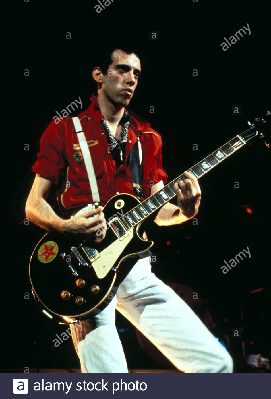 Mick Jones Clash Stock Photos & Mick Jones Clash Stock Images Alamy