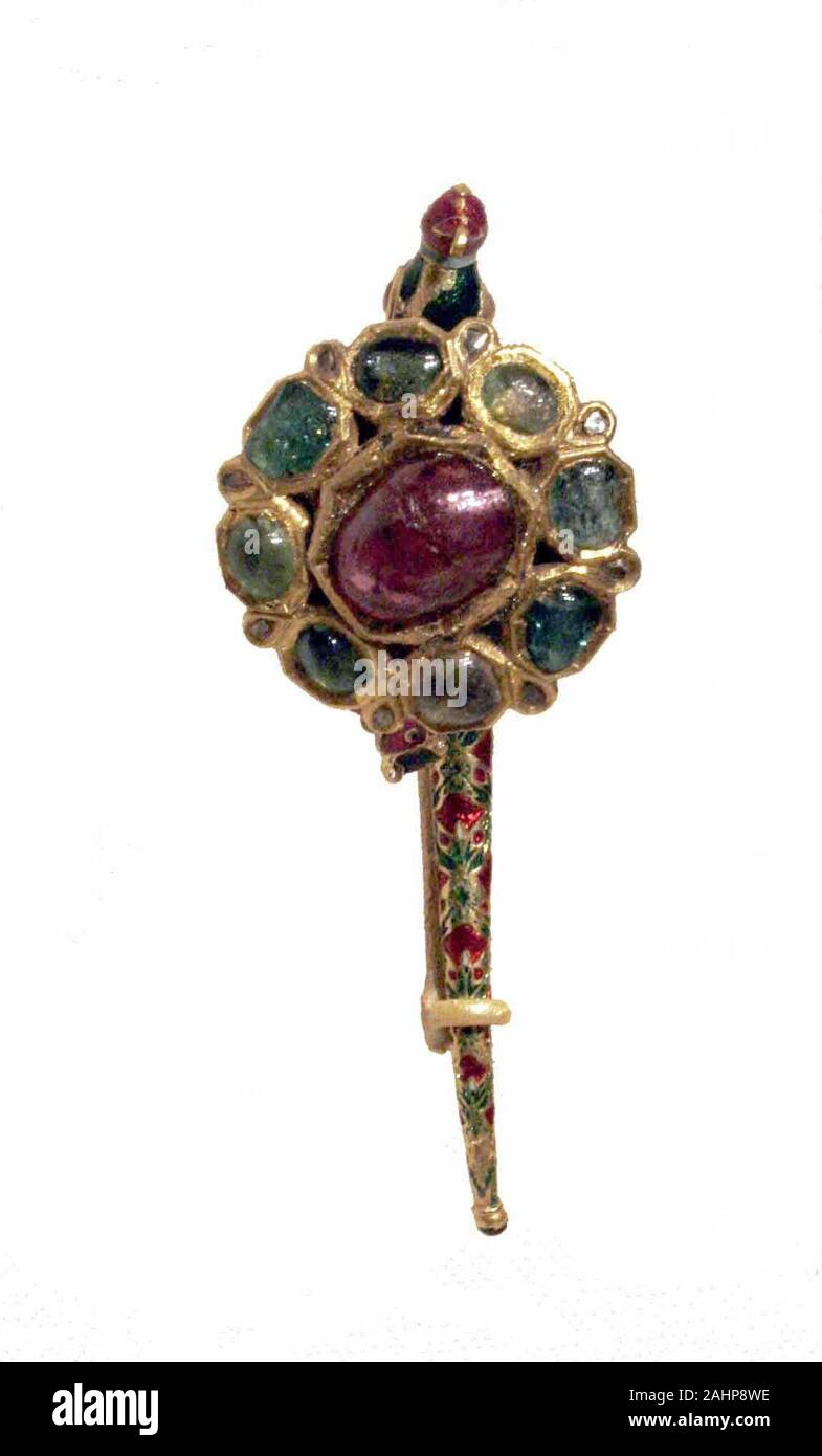 Turban Ornament (Turra). 1701–1900. India. Gold, ruby, emeralds, and diamonds inset in the kundan technique, with polychrome enamel (minakari) Stock Photo