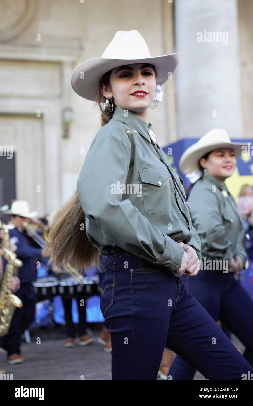 London, UK. 30th Dec, 2019. A Mexican band participant during London's New Year's Day Parade (LNYDP) 2020 Preview Show at Covent Garden Piazza. Credit: SOPA Images Limited/Alamy Live News Stock Photo