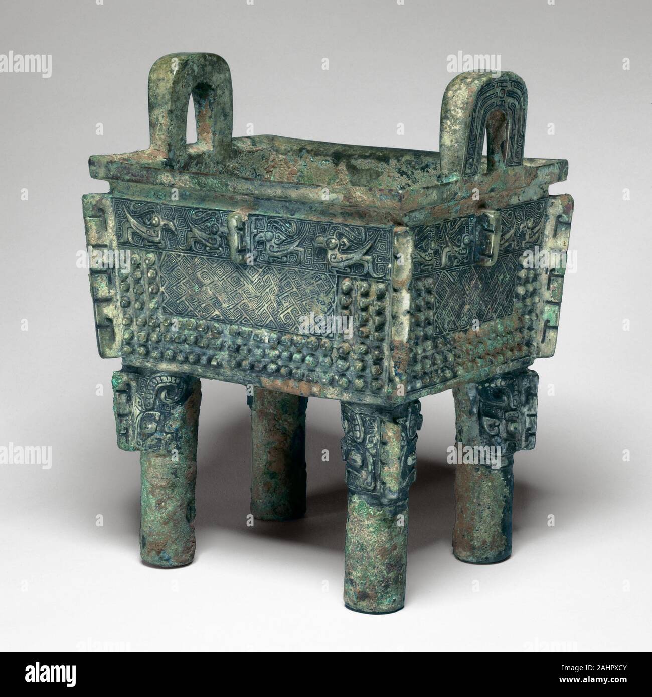 Rectangular cauldron hi-res stock photography and images - Alamy