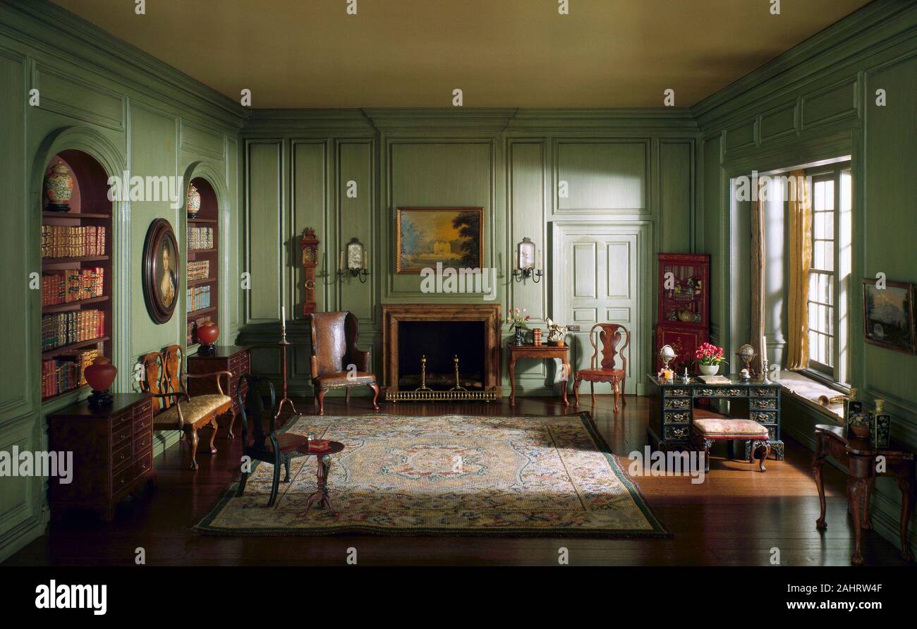 Queen anne furniture, 18th century room hi-res stock photography and images  - Alamy, image size:1300x892