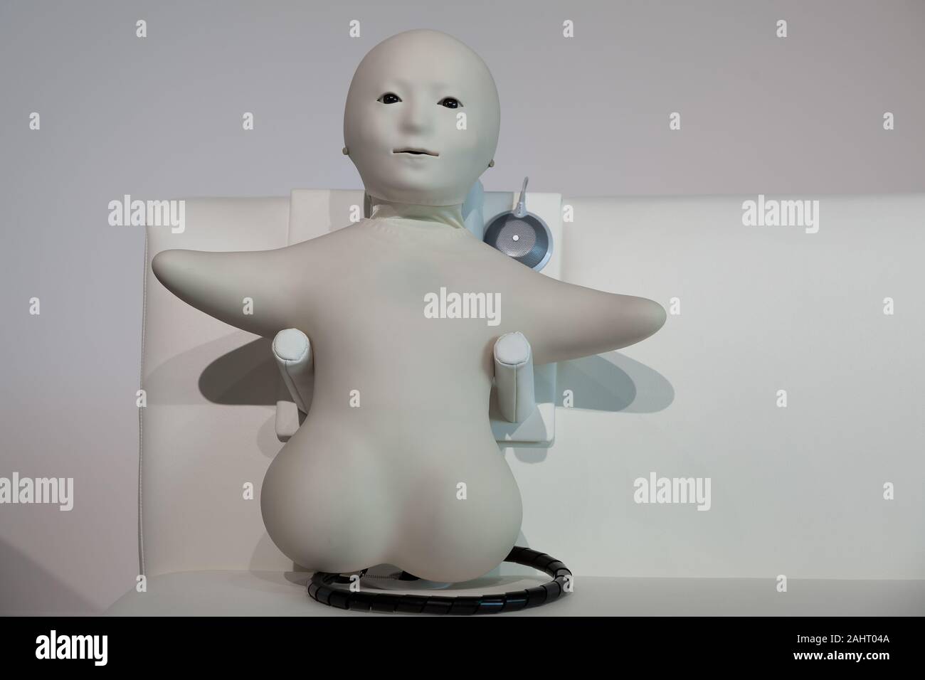 telenoid robot