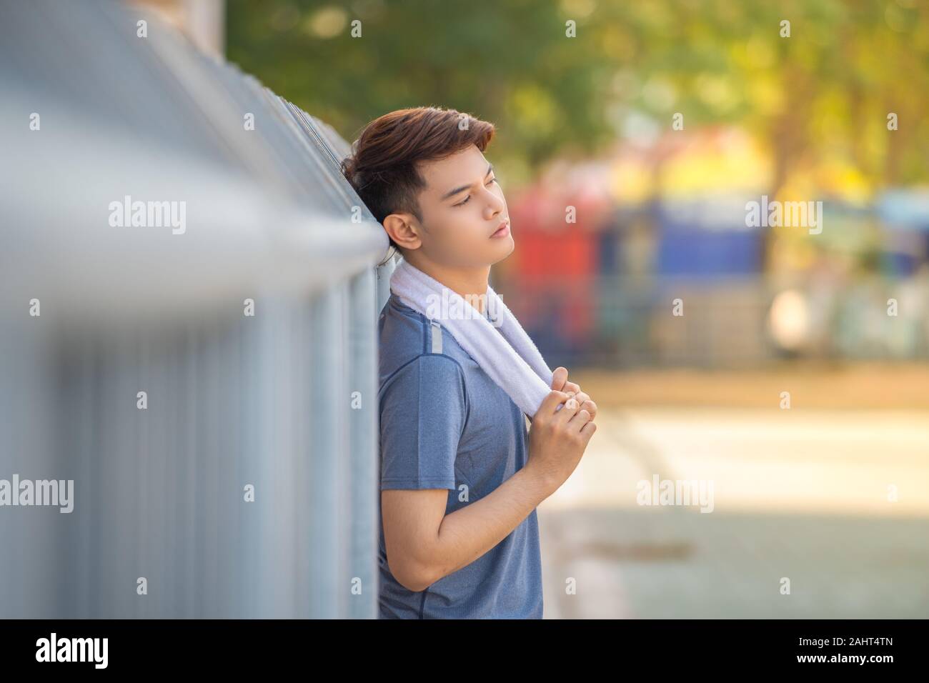 Sporty young asian man hi-res stock photography and images - Alamy