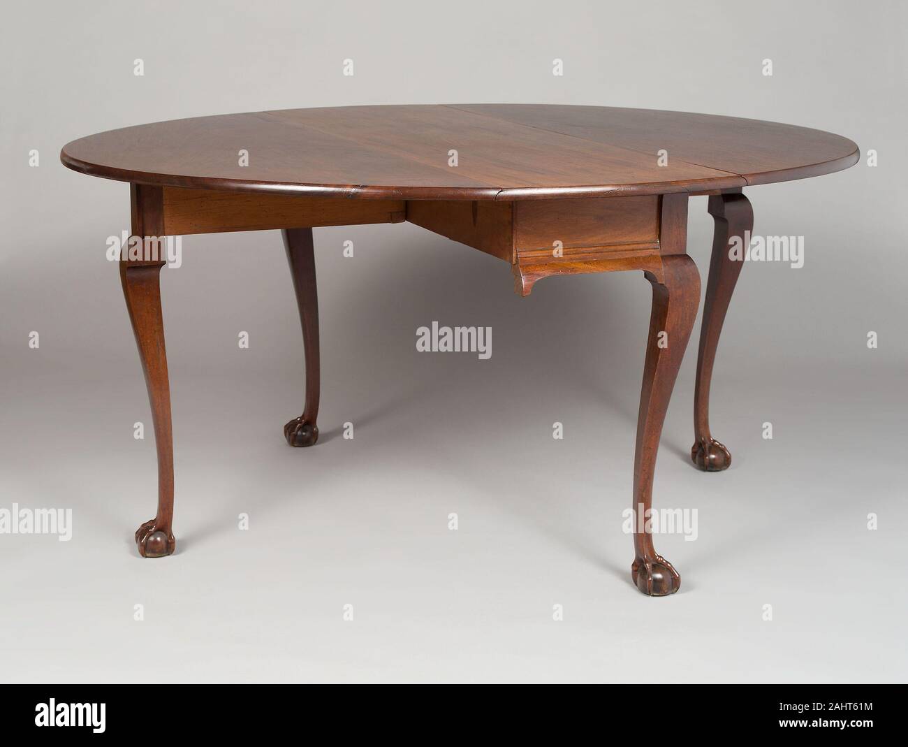 John Townsend. Table. 1750–1790. Newport. Mahogany, beech and maple Stock Photo