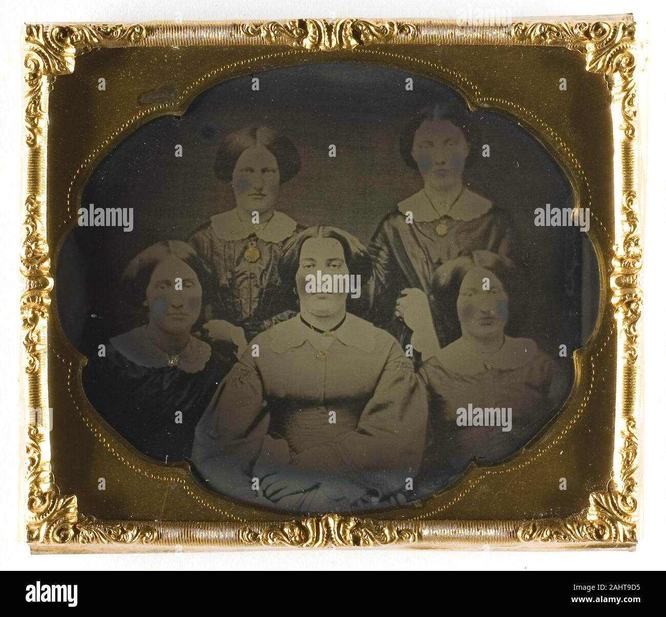 Five unknown women hi-res stock photography and images - Alamy