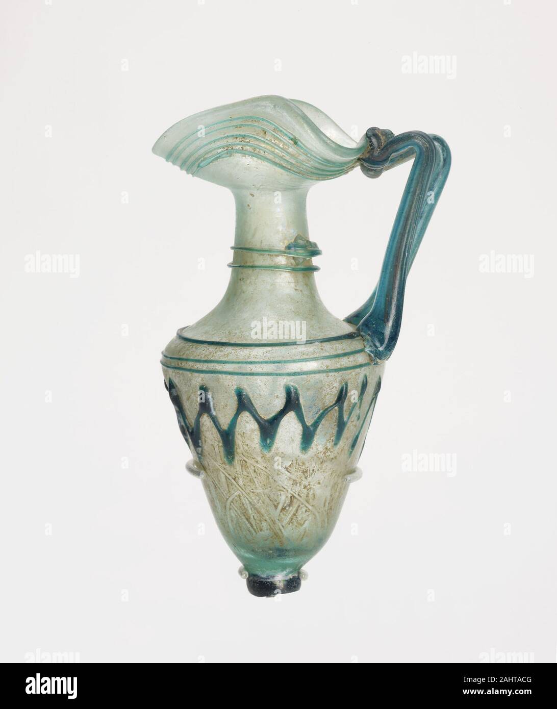 Roman jug hi-res stock photography and images - Page 2 - Alamy