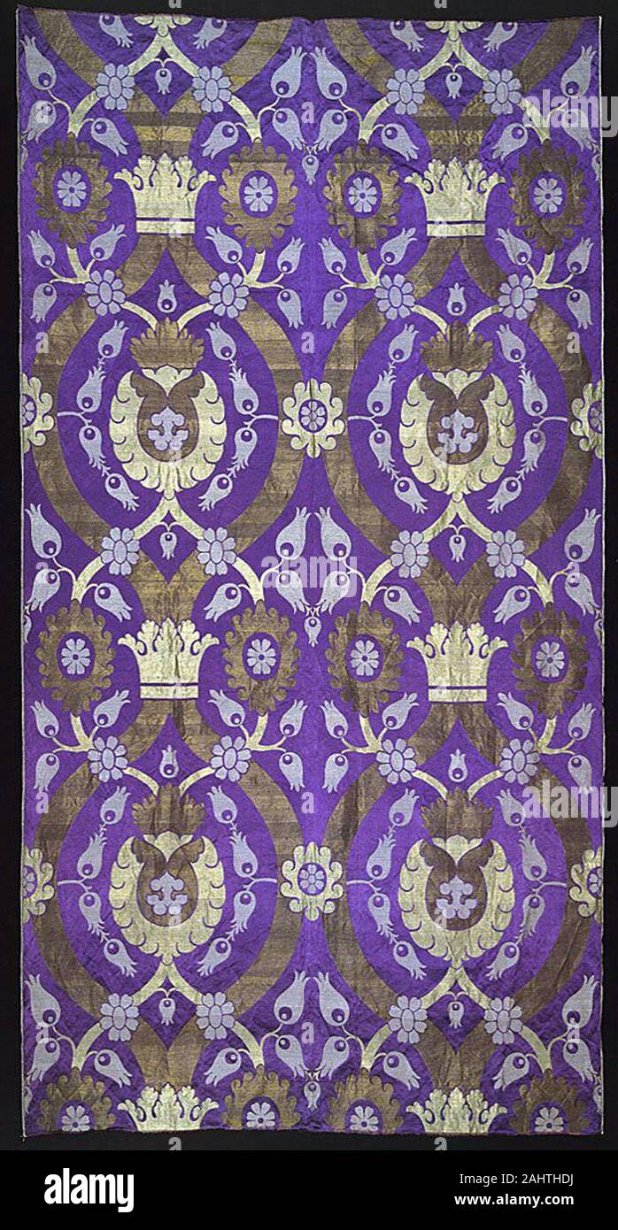 Alexander Morton and Company (Producer). Panel (Furnishing Fabric). 1885–1890. Scotland. Silk, cotton, and gilt-metal-strip-wrapped cotton, satin weave with twill interlacings of secondary binding warps and patterning wefts Stock Photo