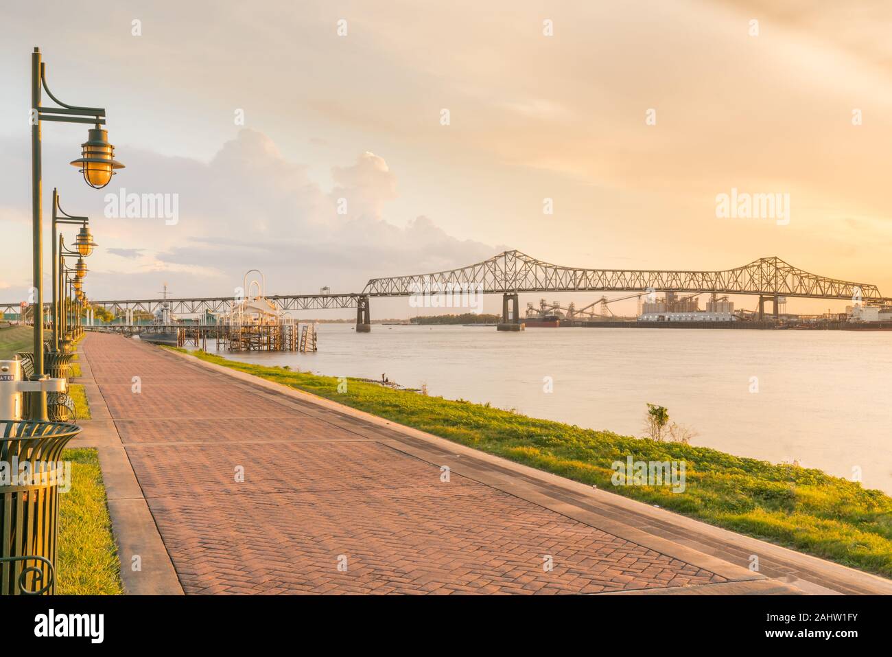 Walking path along the Mississippi River in Baton Rouge, Louisiana Stock Photo