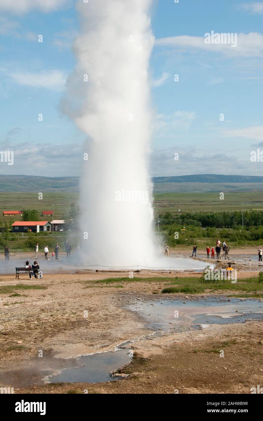 Europa, Island, Iceland, Haukadalur, Wasserfontaene, Geysir Strokkur, 'Butterfass', Thermalgebiet Stock Photo