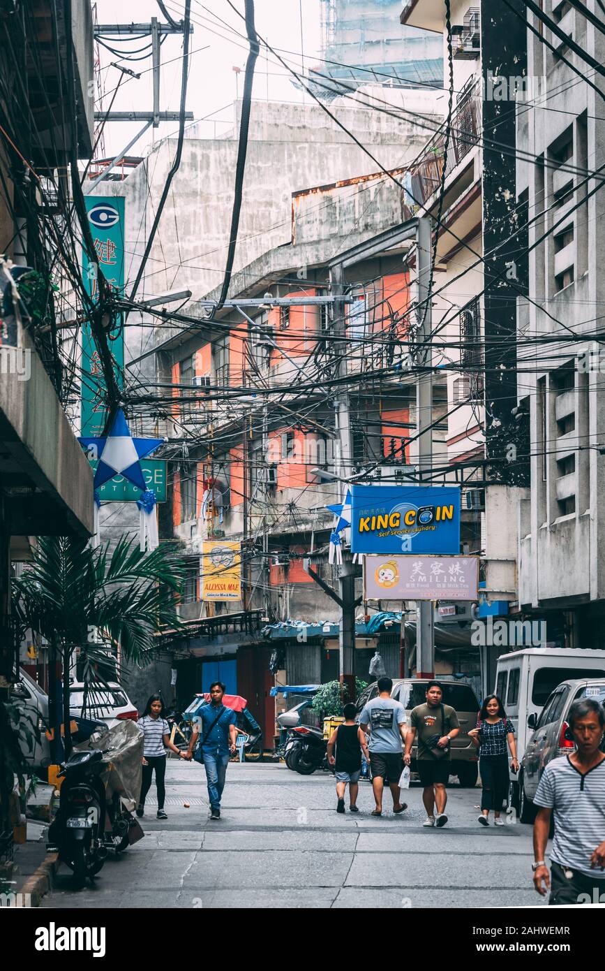Street scene in Binondo, Manila, The Philippines Stock Photo - Alamy