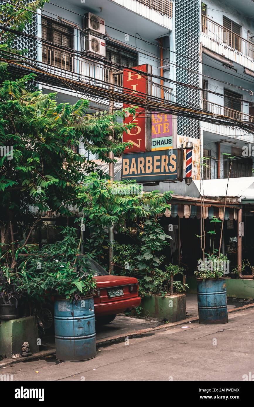 Street scene in Binondo, Manila, The Philippines Stock Photo - Alamy