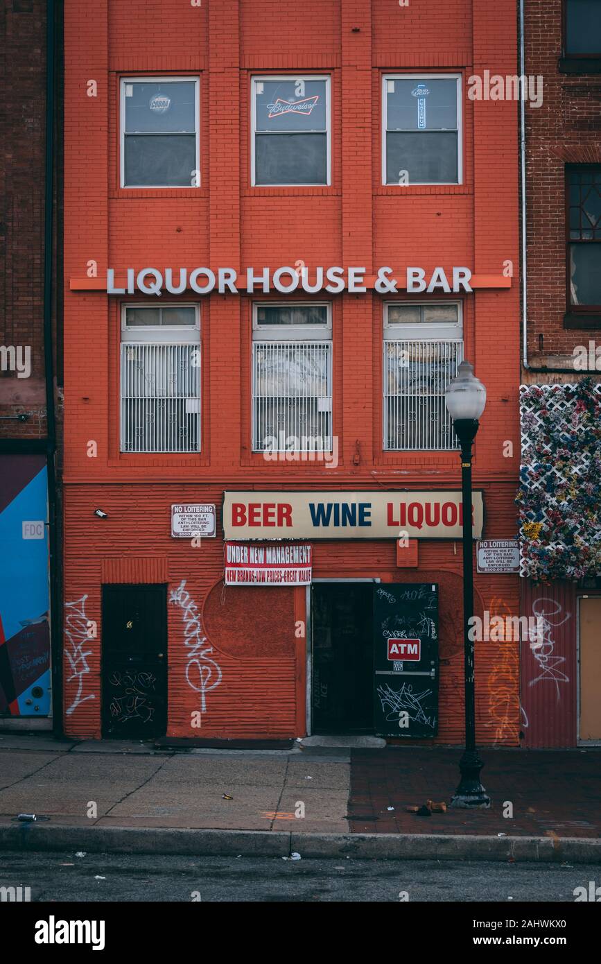 Liquor store in Baltimore, Maryland Stock Photo Alamy