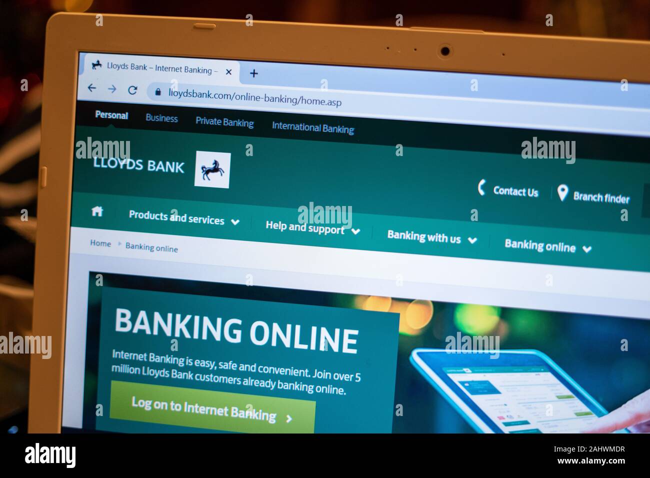 Lloyds bank online banking homepage shown on a computer screen Stock Photo