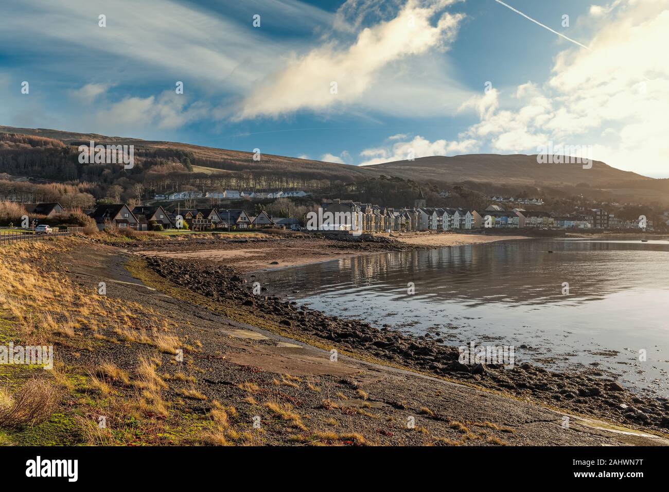 Looking over the Village Fairlie with the development of new houses set above the village. Stock Photo