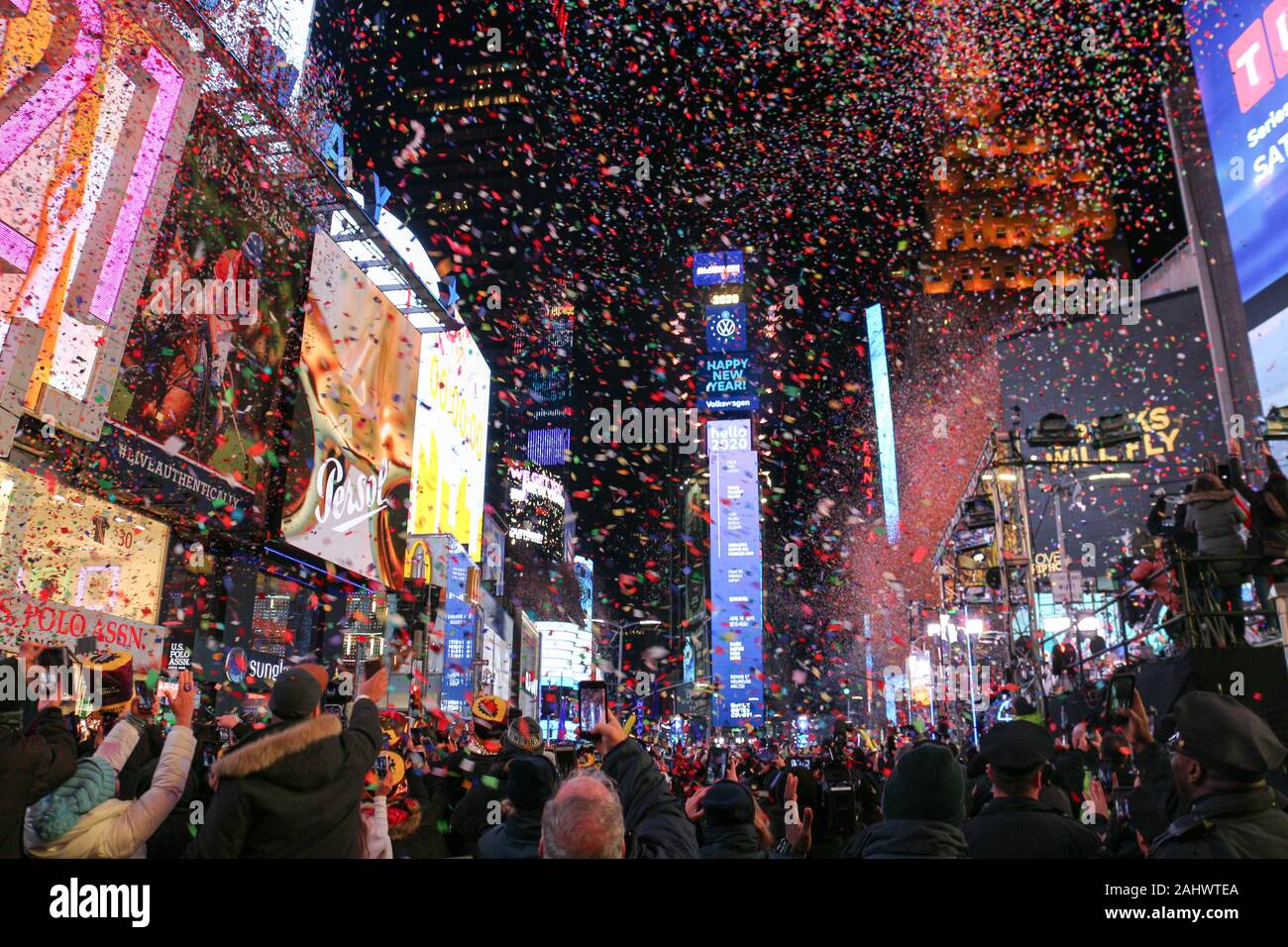 New York United States 01st Jan 2020 Millions Of Participants