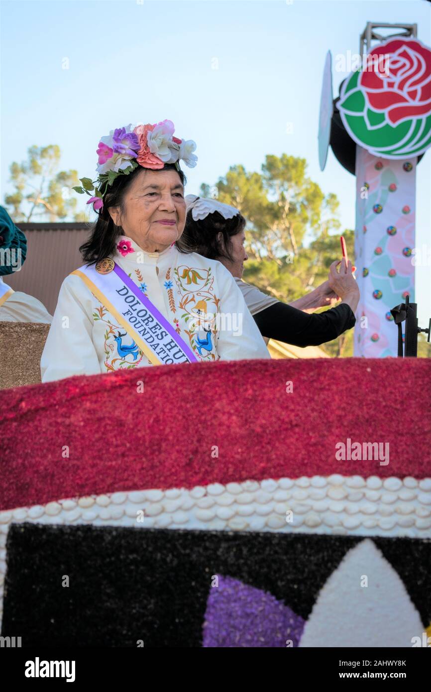 Dolores Huerta, American civil rights leader, rode on Rose Parade float celebrating Centennial of Women's Right to Vote Stock Photo