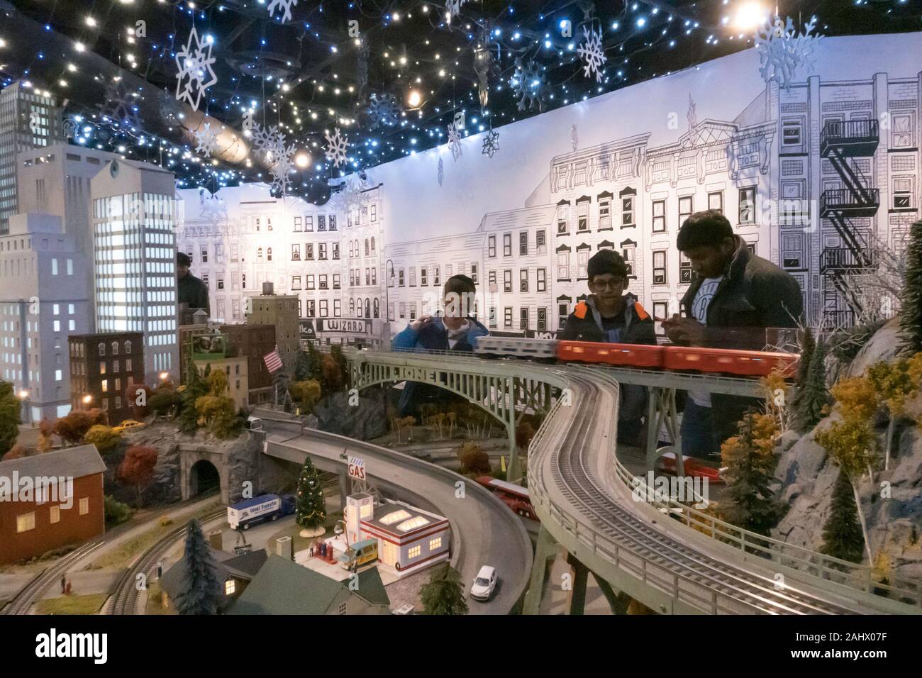 Annual Holiday Toy Train Display is a Popular Attraction, Transit
