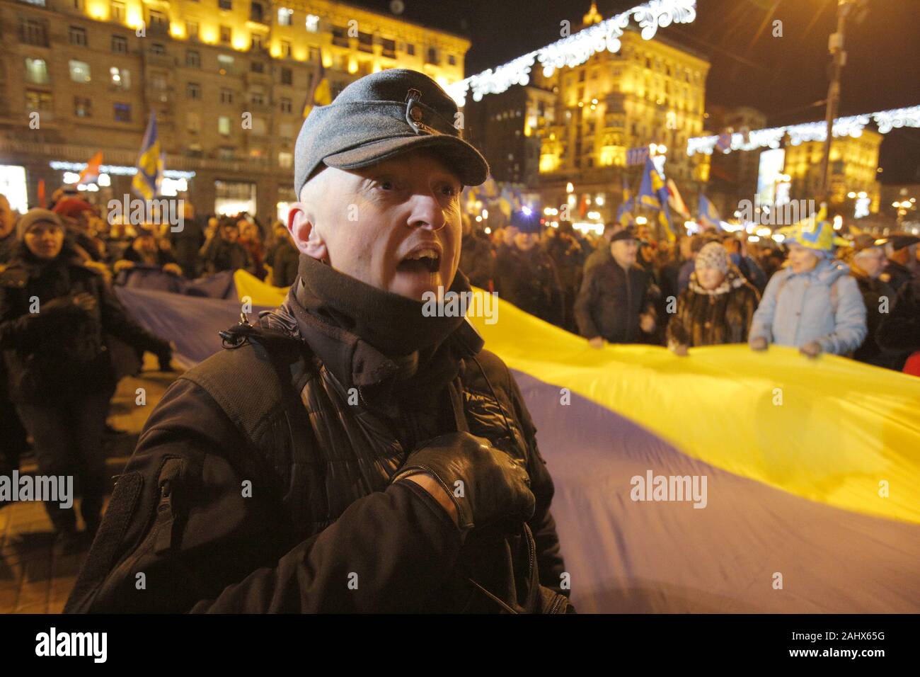 Kyiv, Ukraine. 1st Jan, 2020. Ukrainian activists sing the Ukrainian ...