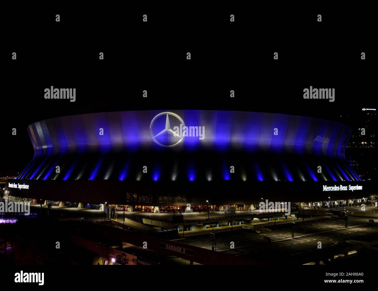 New Orleans, LA, USA. 31st Dec, 2019. Photo of Mercedes-Benz Superdome with Allstate Sugar Bowl colors on the dome in New Orleans, LA. Matthew Lynch/CSM/Alamy Live News Stock Photo