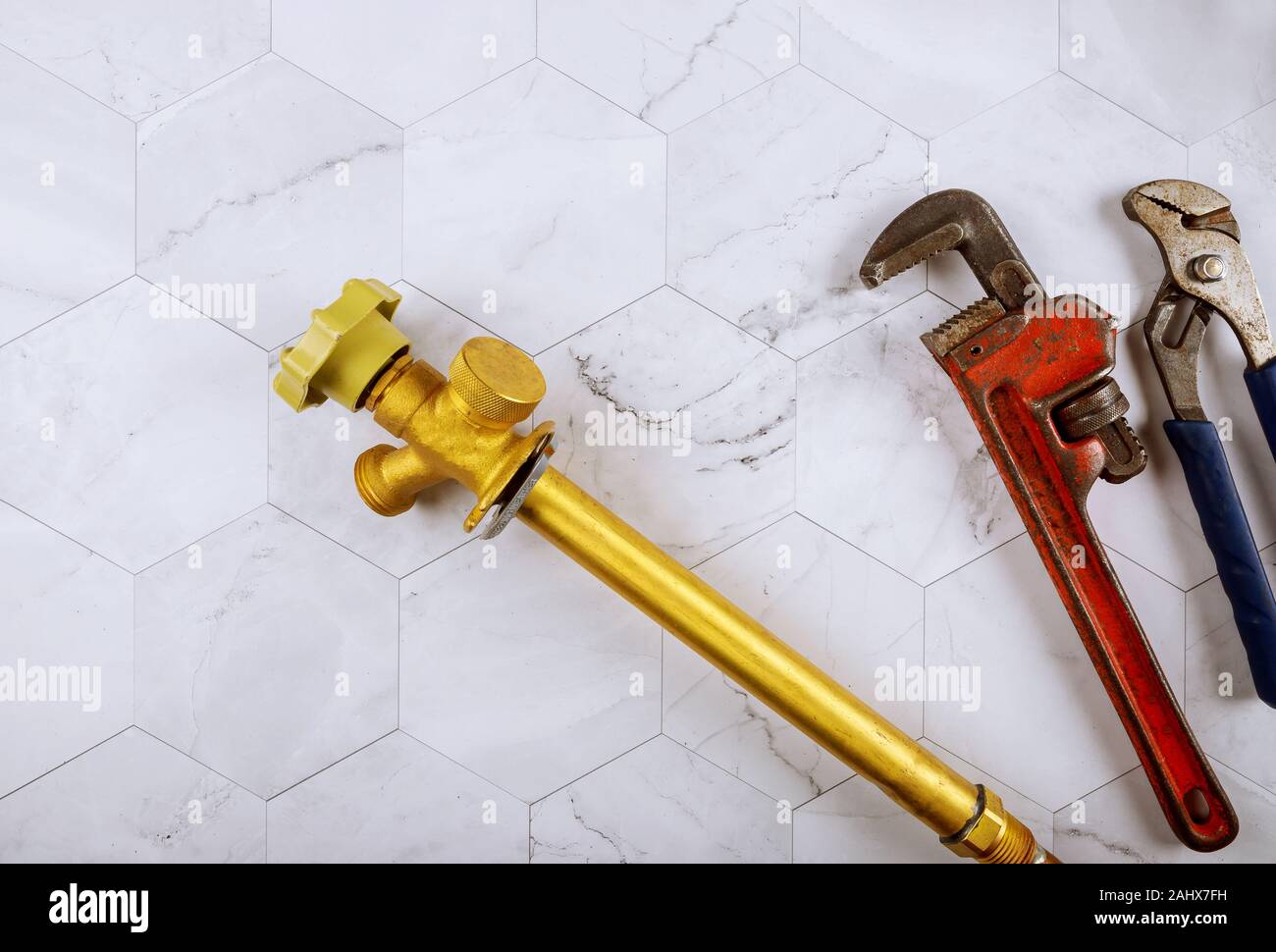 Plumbing construction water supply hose bibb outside spigot and monkey