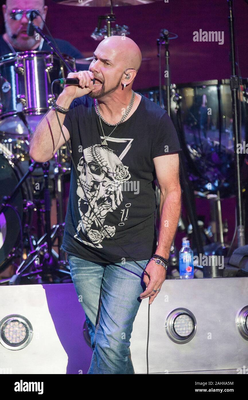 Sept. 14, 2019 - Raleigh, North Carolina; USA - Singer JAMES DYLAN performs with Musician JASON BONHAM performs live as his 2019 tour makes a stop at the Coastal Credit Union Music Park at Walnut Creek located in Raleigh Copyright 2019 Jason Moore. (Credit Image: © Jason Moore/ZUMA Wire) Stock Photo