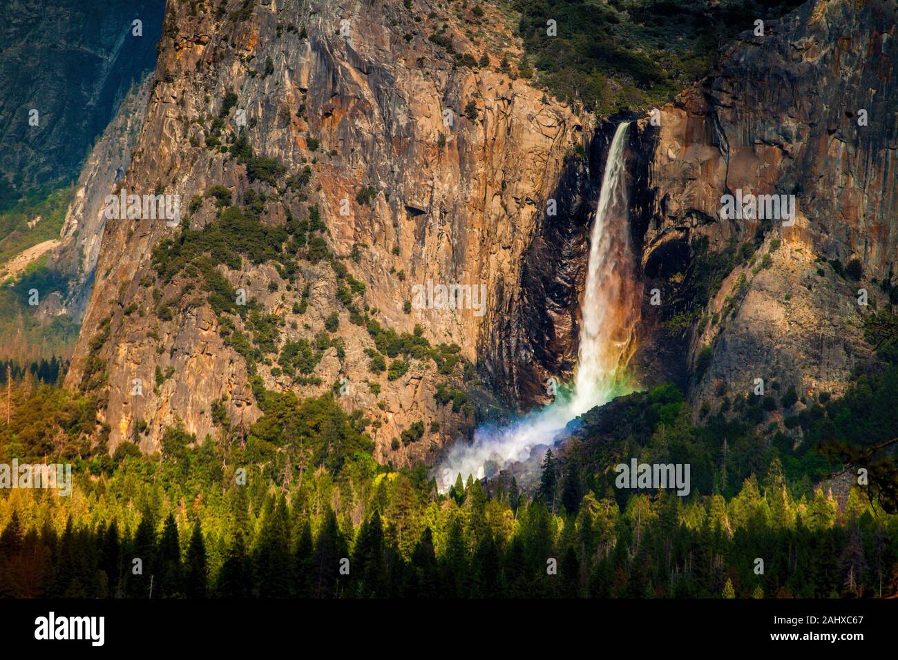 Rainbow Over Bridalveil Falls In Yosemite National Park Stock Photo Alamy