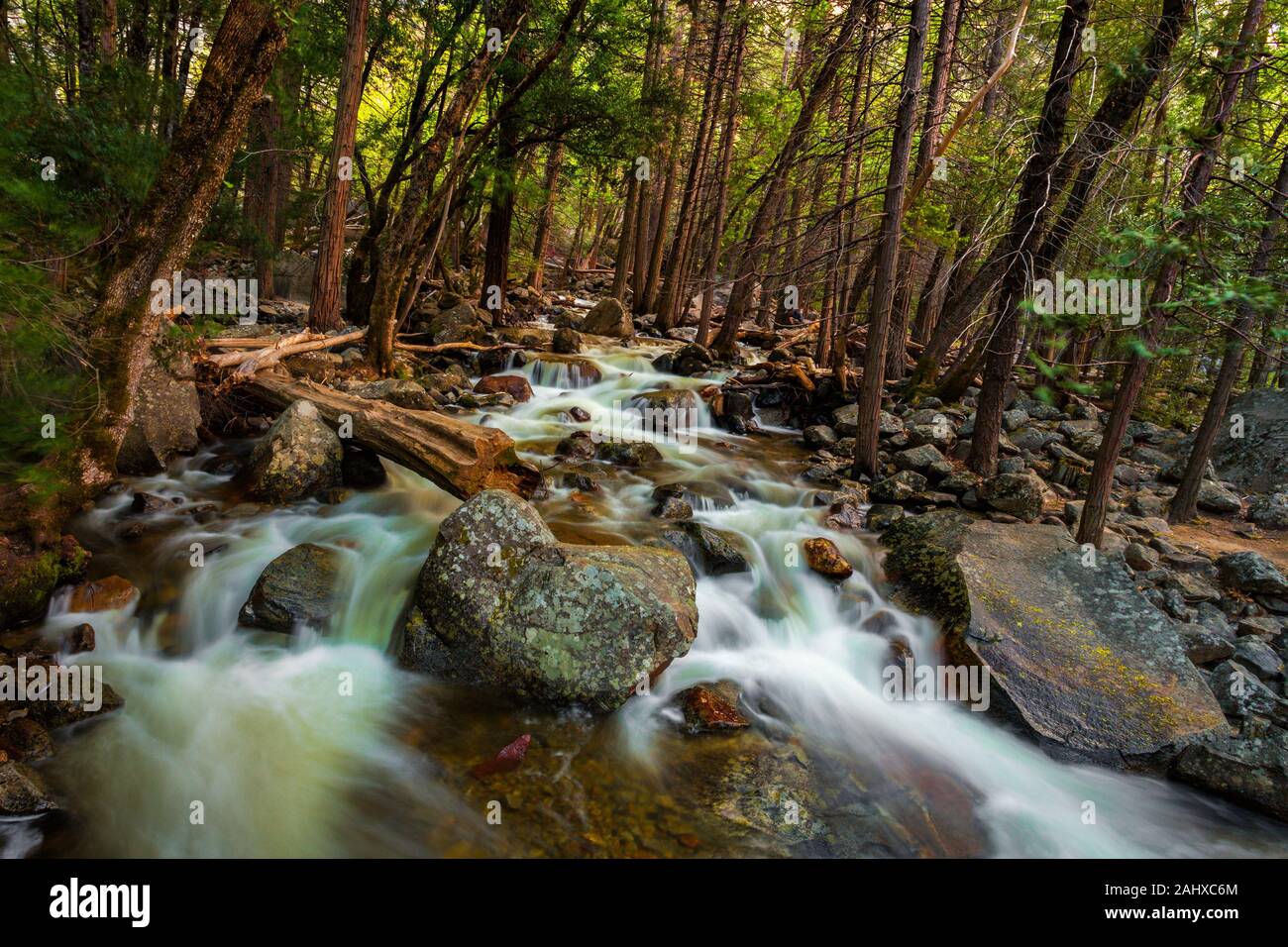 Sierra nevada mountain stream hi-res stock photography and images - Alamy