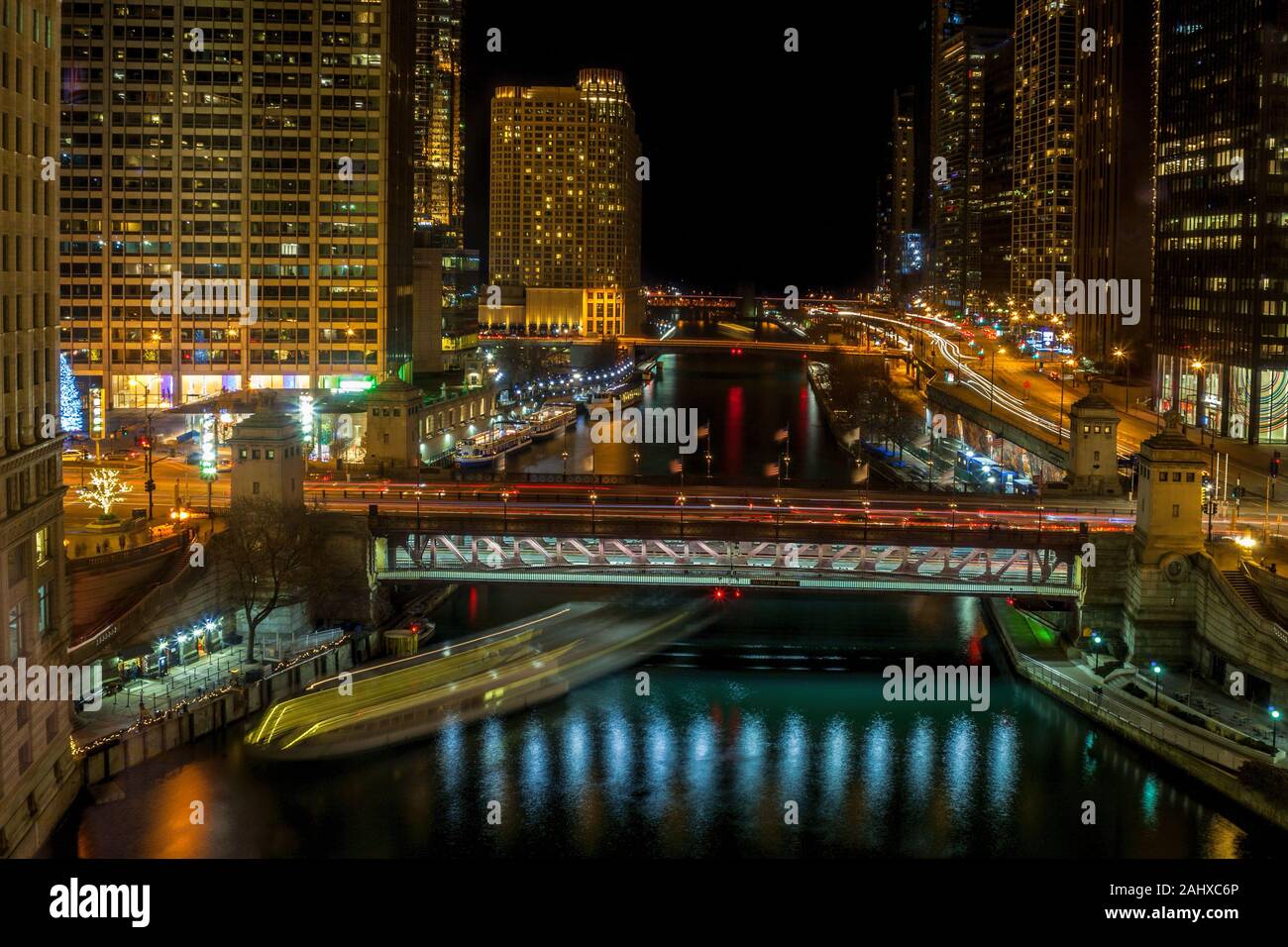 Downtown Chicago view down the Chicago River at Twilight Stock Photo ...