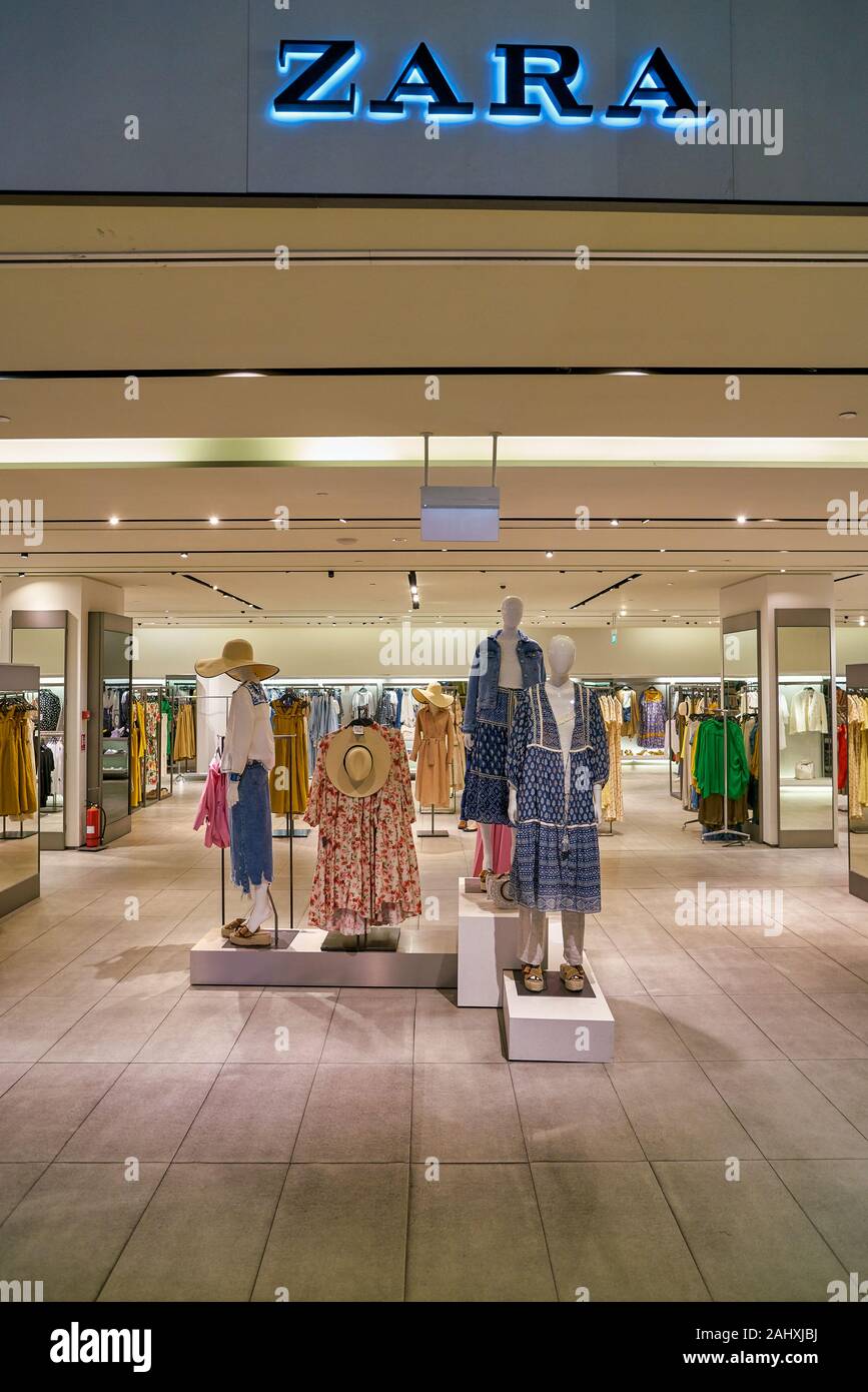 SINGAPORE - CIRCA APRIL, 2019: Zara brand name over the store entrance in  the Shoppes at Marina Bay Sands Stock Photo - Alamy