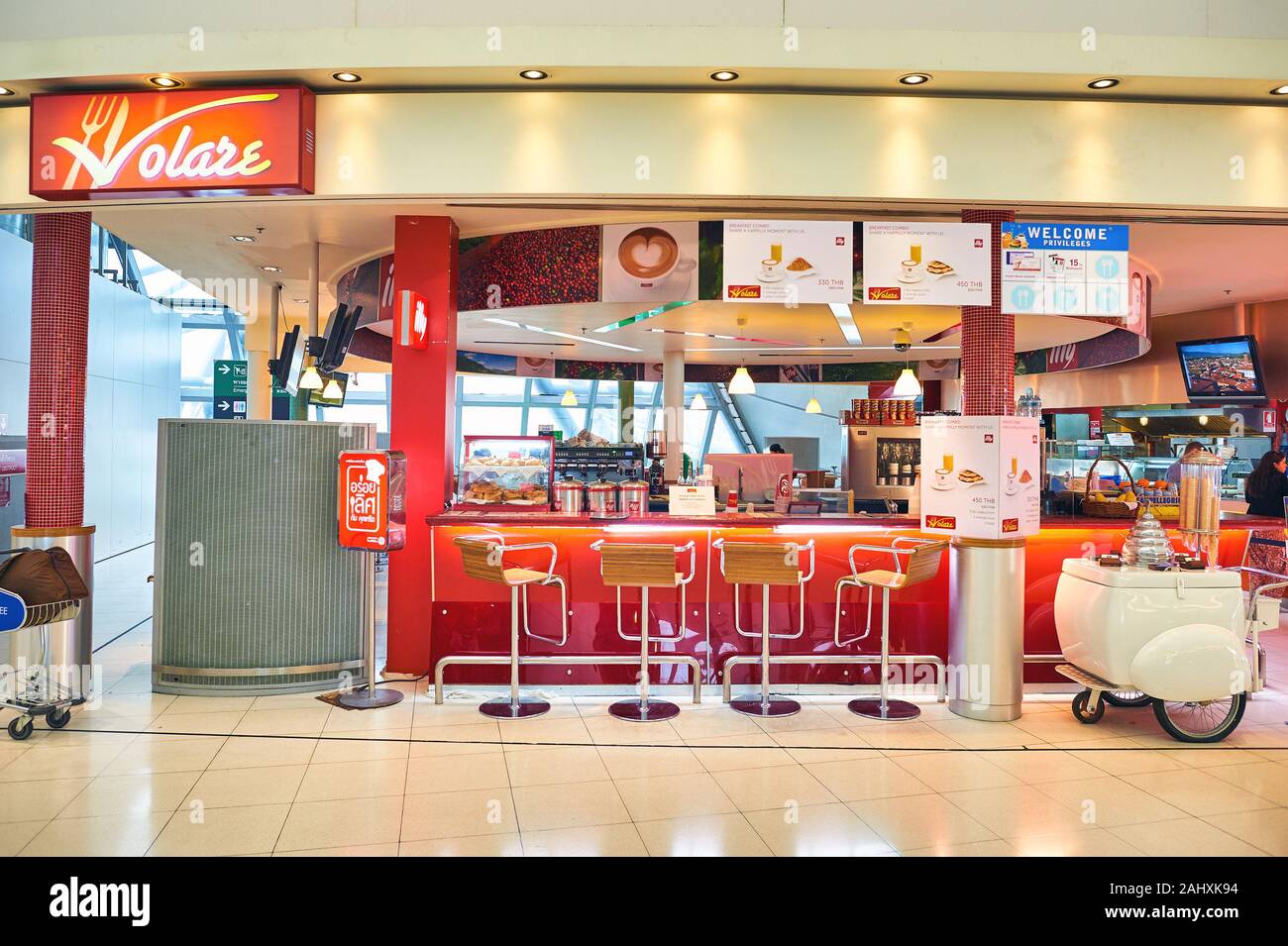 BANGKOK, THAILAND - CIRCA JUNE, 2015: goods on display at Loro