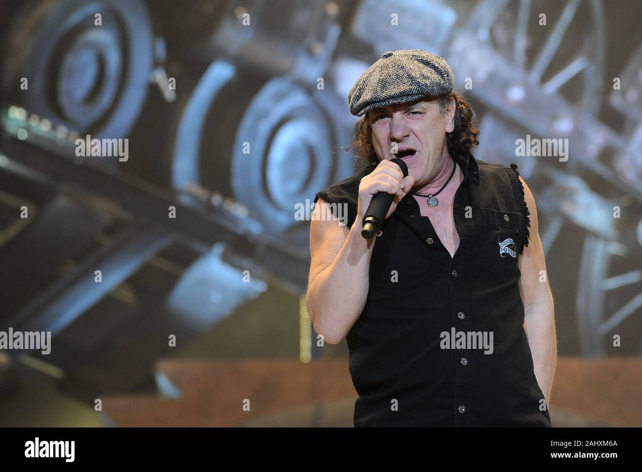Milano Italy  19/03/2009 : Live concert of AC/DC at the Mediolanum Forum of Assago,Brian Johnson  during the concert Stock Photo