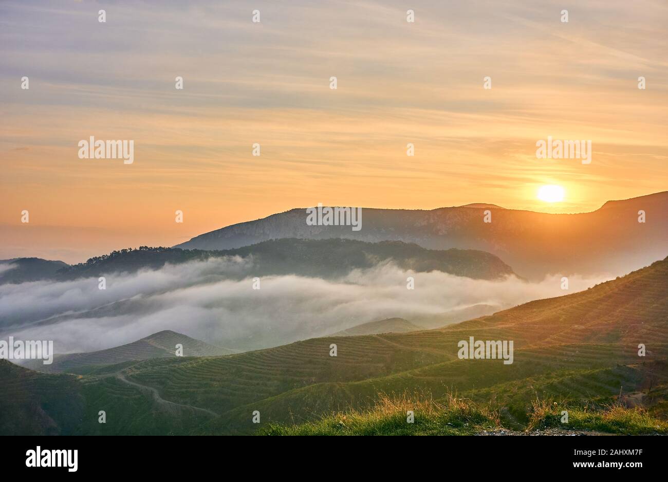 Fog sunrise hi-res stock photography and images - Alamy