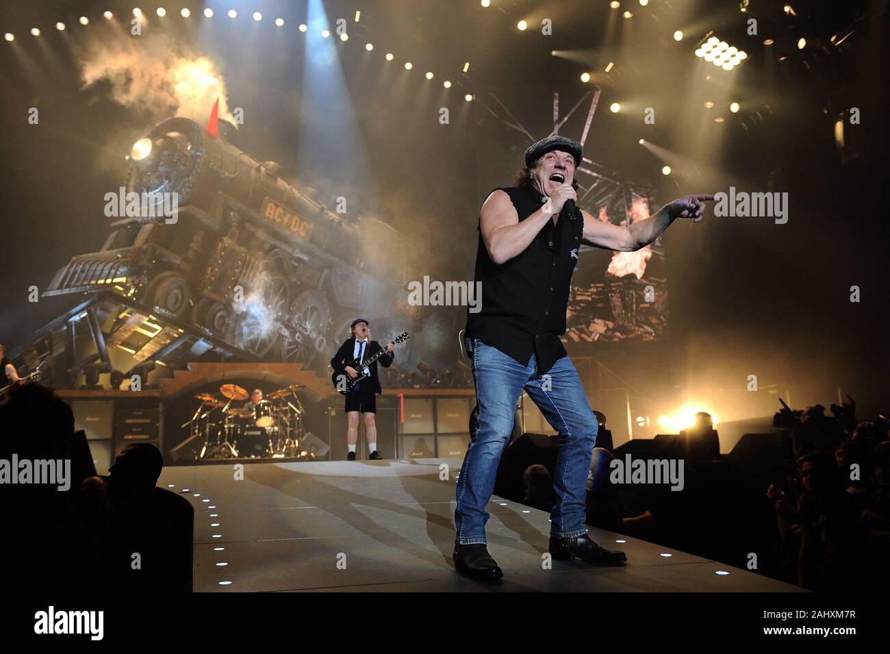Angus young ac dc live in hi-res stock photography and images - Alamy