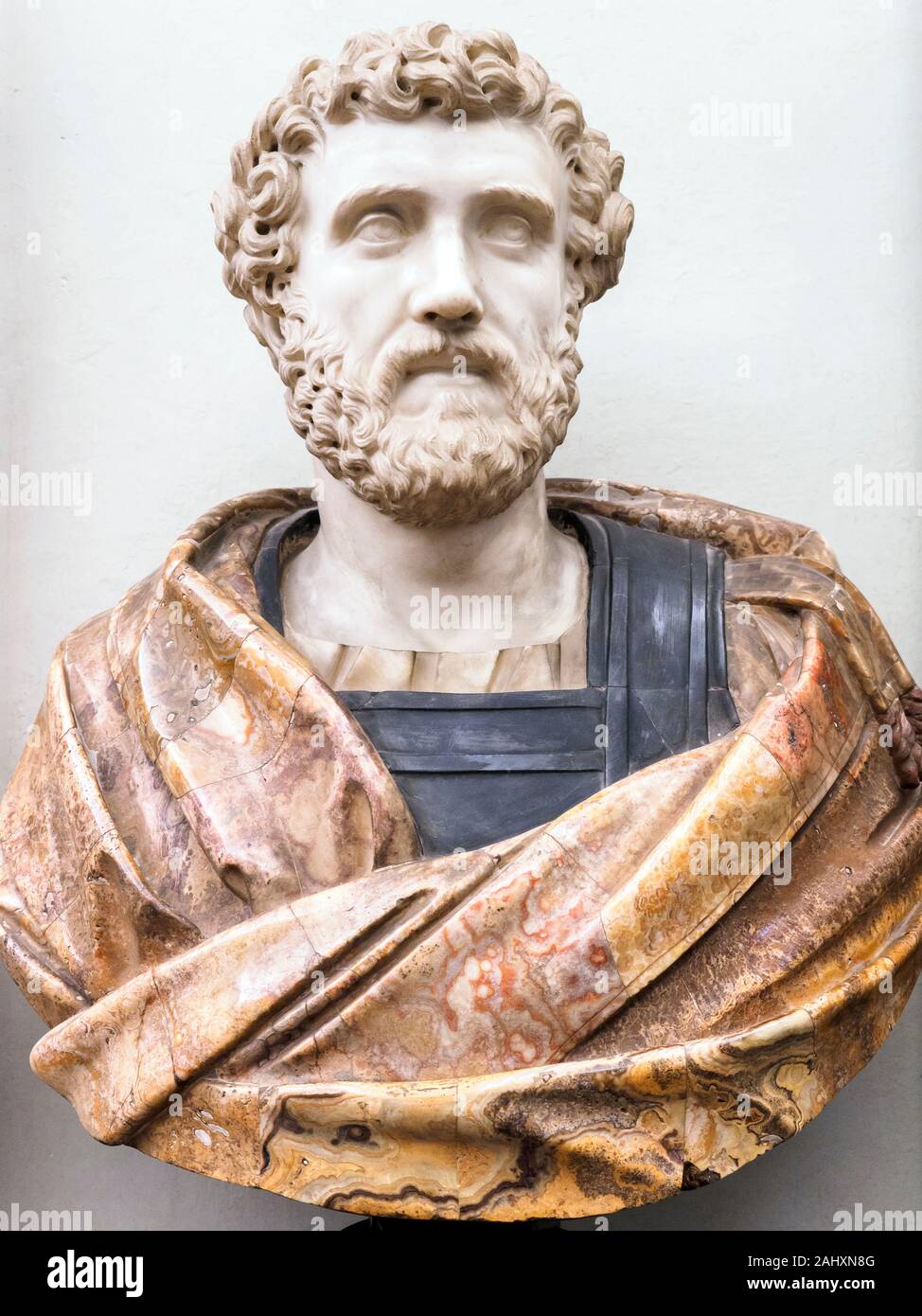 Marble portrait of the emperor Antonino Pio (Antoninus Pius) (86 - 161 AD) End of XVII begining of XVIII Stock Photo