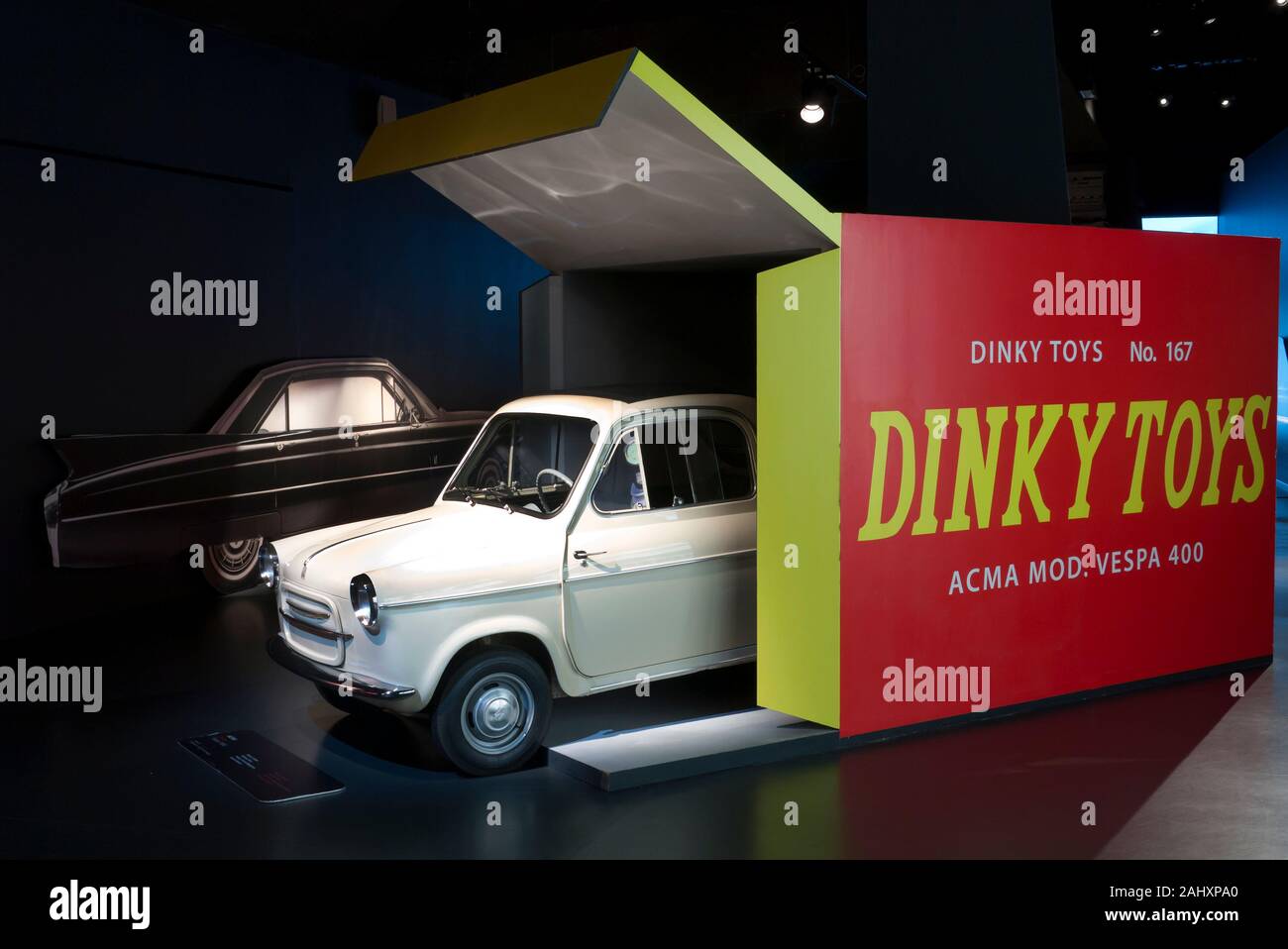 Automobile museum hi-res stock photography and images - Alamy