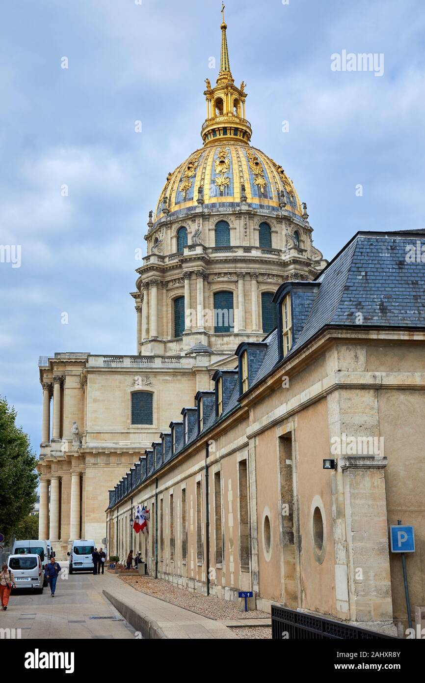 hotel des invalides napoleon's tomb