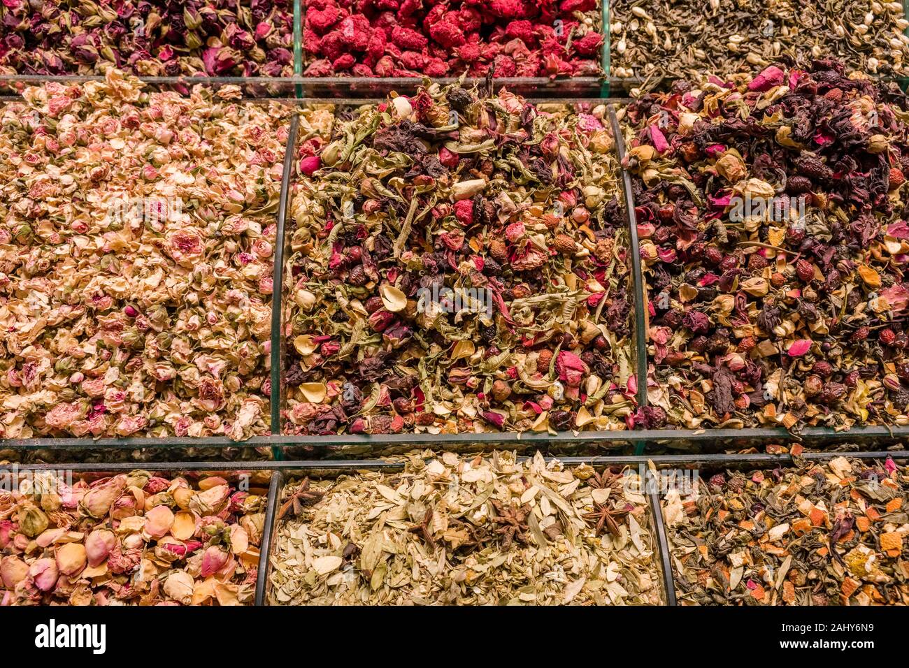 Big variety of different teas are offered for sale inside the Spice Bazaar, Mısır Çarşısı, also known as Egyptian Bazaar Stock Photo