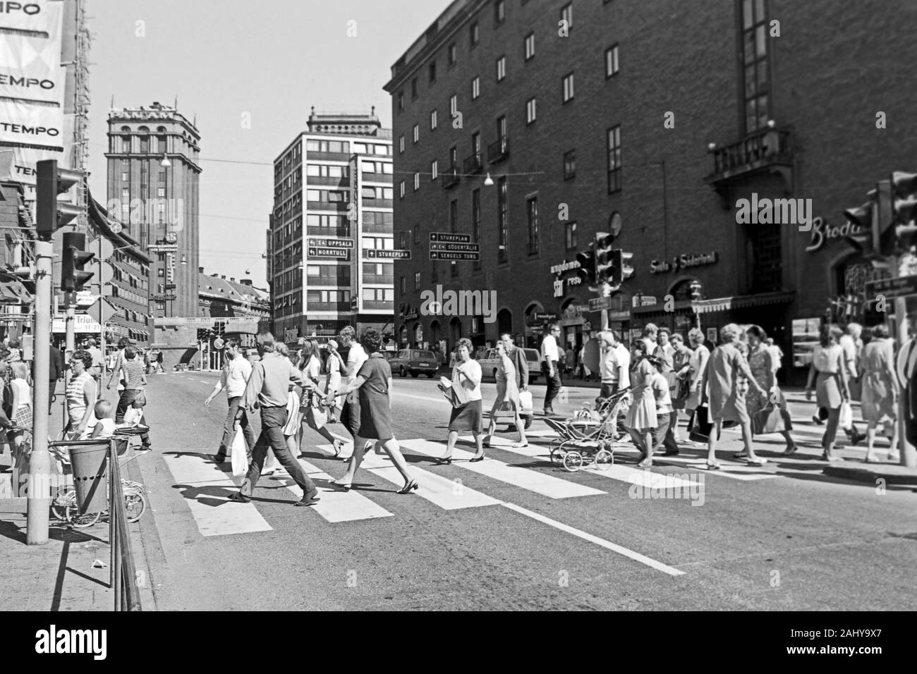 Fußgänger auf der Kungsgatan, 1969. Pedestrians on Kungsgatan, 1969. Stock Photo