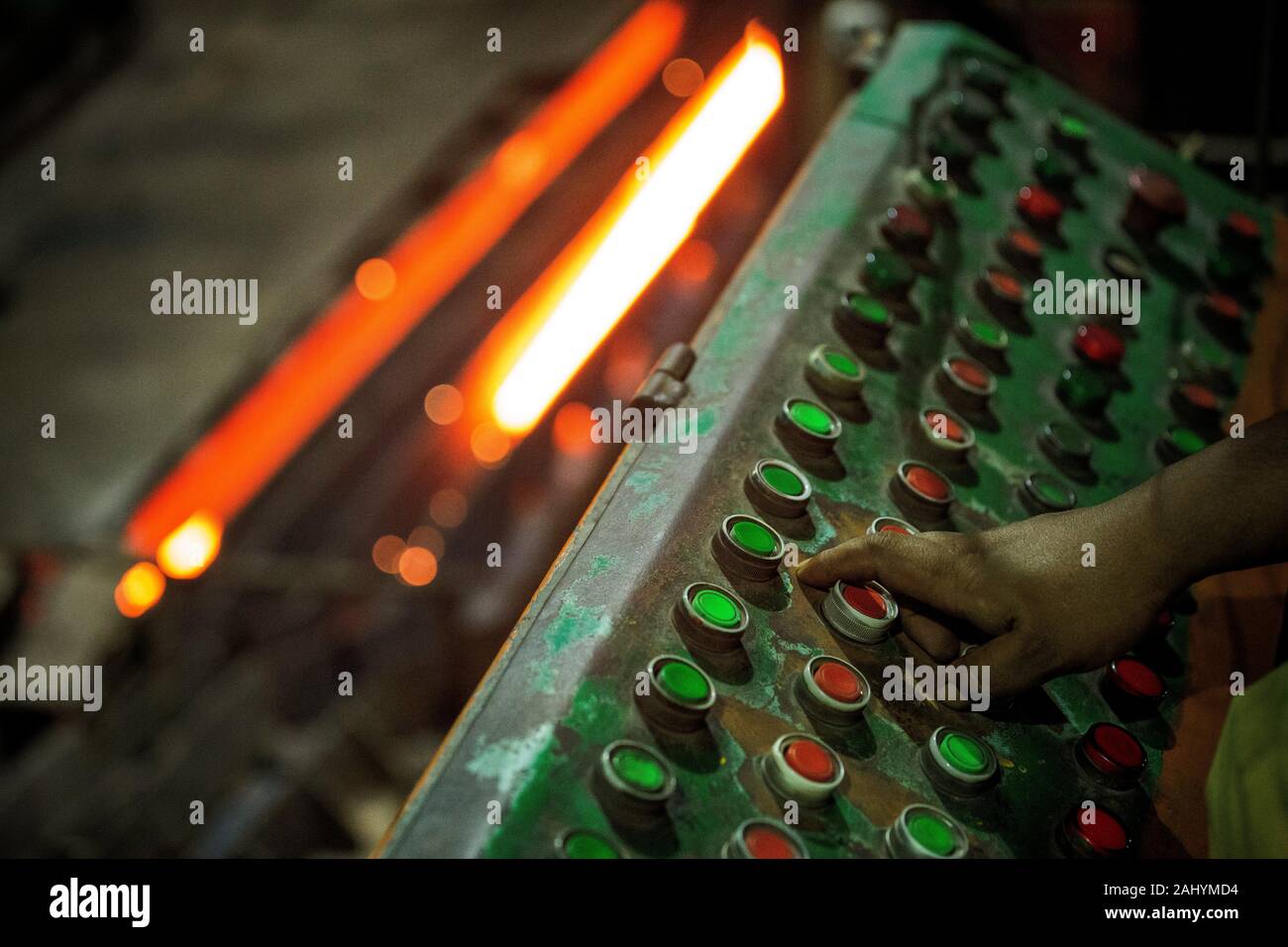 Steel Bar Mill High Resolution Stock Photography and Images Alamy