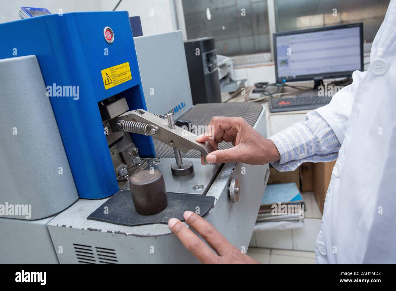 Spectrometers For Ultimate Performance in Metal Analysis 10000th SPECTROMAXx Device Stock Photo