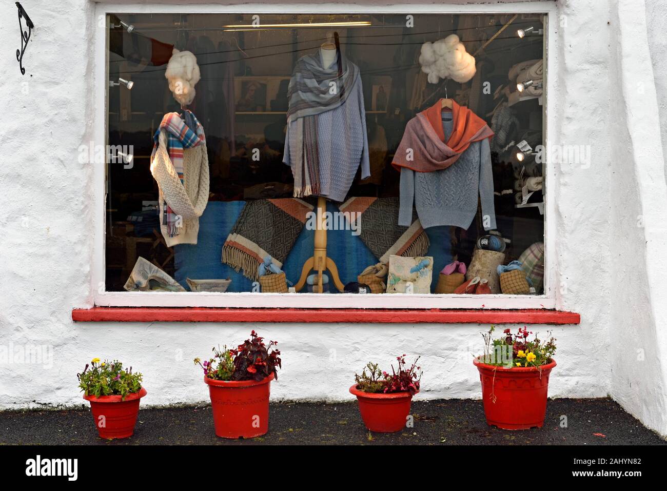 ´´Cottage Handcrafts´´, Irish knitwear & crafts shop, Moyard, Connemara, County Galway, Republic of Ireland, North-western Europe. Stock Photo