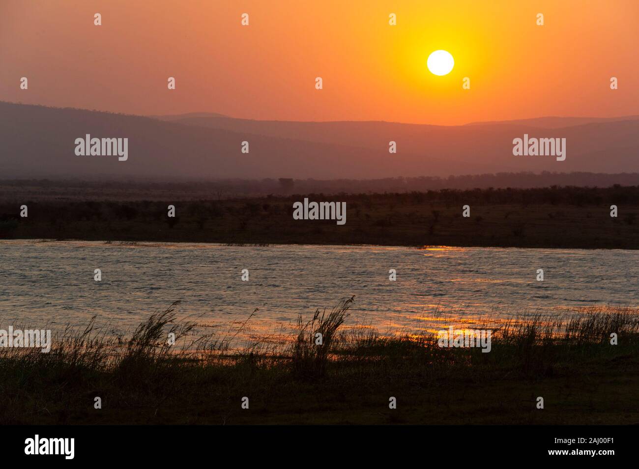 Sunset over Pongolapoort Dam, Lake Jozini, Pongola Nature Reserve ...